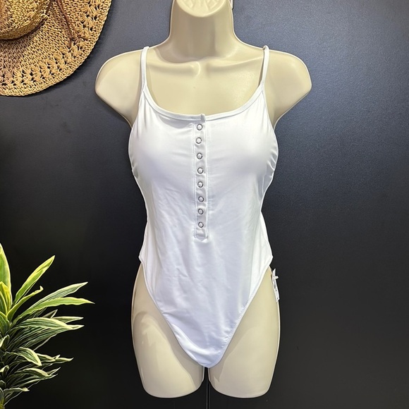UpWest Henley style snap front,removable pads,high cut thigh one piece swimsuit - Picture 2 of 12